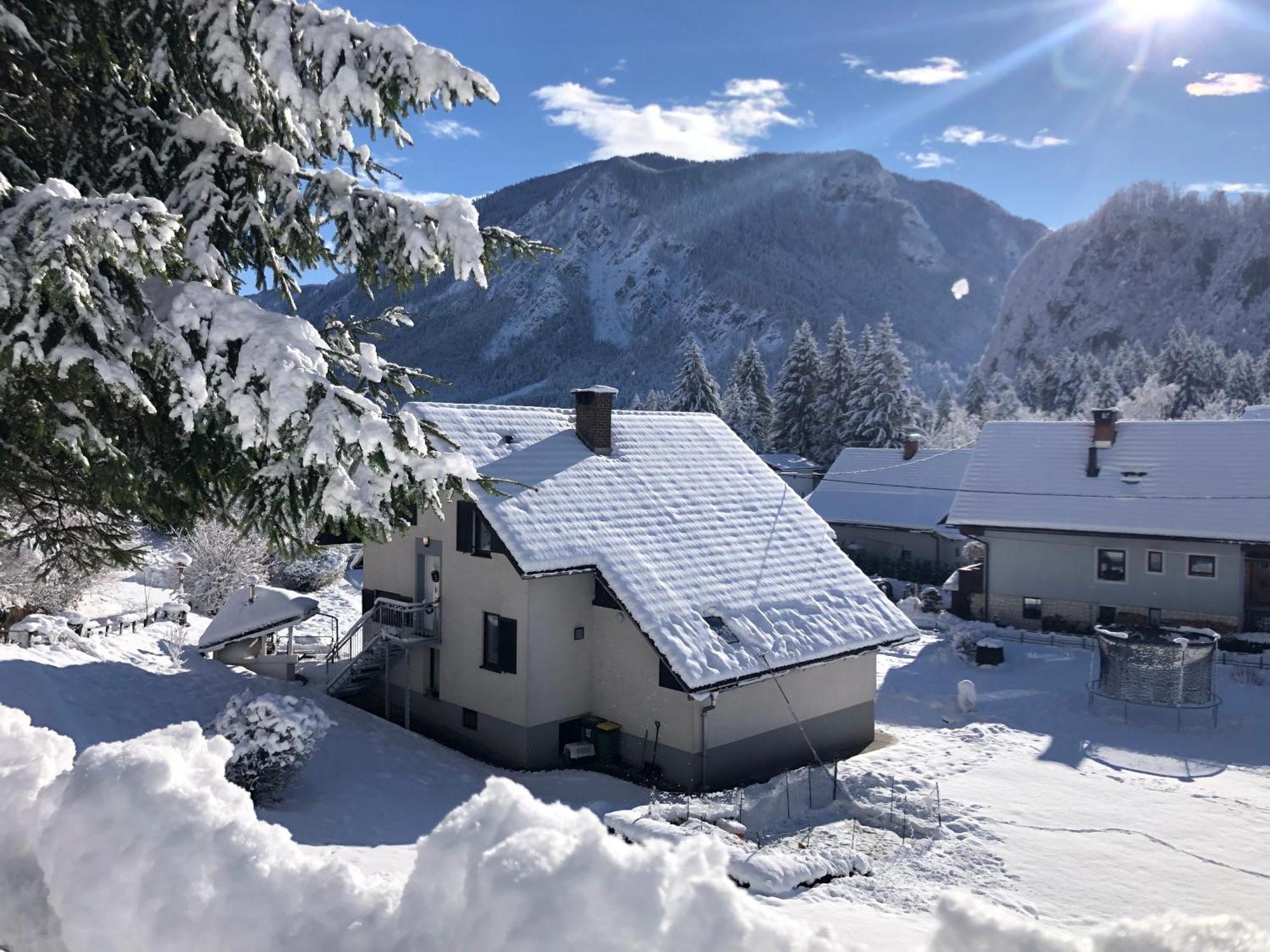 Apartamento Savadolinka House Mojstrana Exterior foto